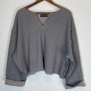 Urban Outfitters top women’s size medium